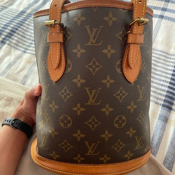 Louis Vuitton bucket bag - Picture 5 of 16